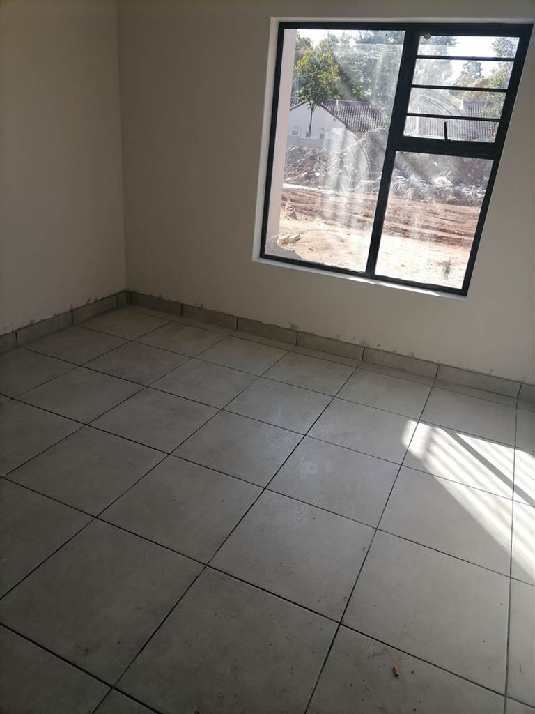 3 Bed Flat in Raslouw photo number 12