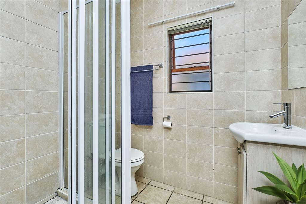 2 Bed Townhouse in Randpark Ridge photo number 13