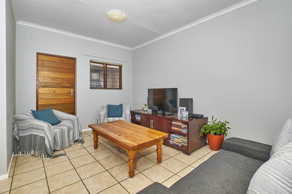 2 Bed Townhouse in Randpark Ridge photo number 6