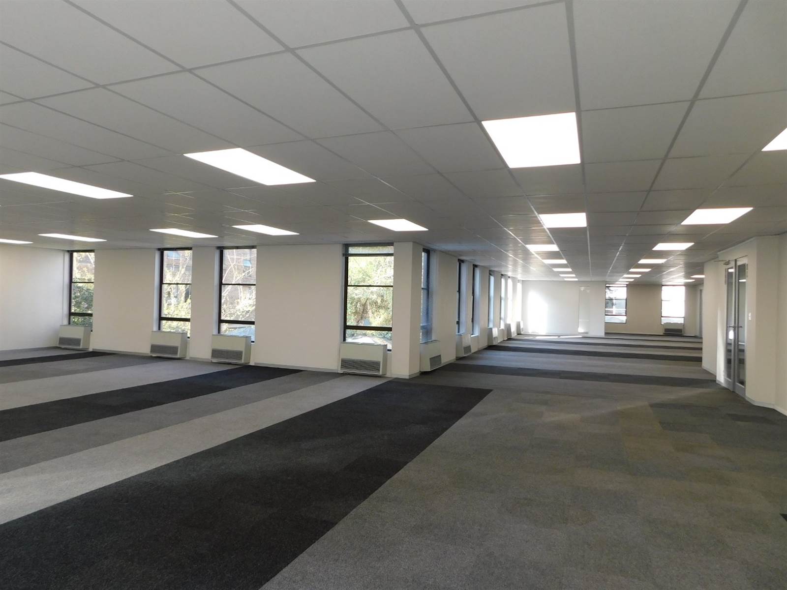 630  m² Office Space in Rosebank photo number 6