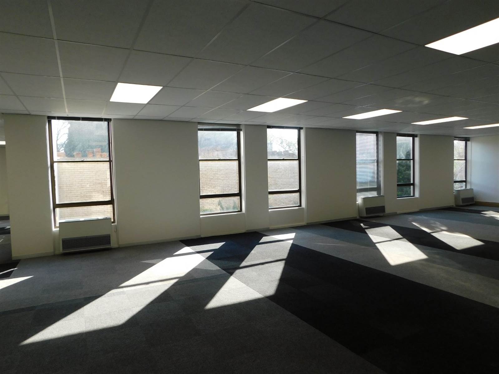 630  m² Office Space in Rosebank photo number 13