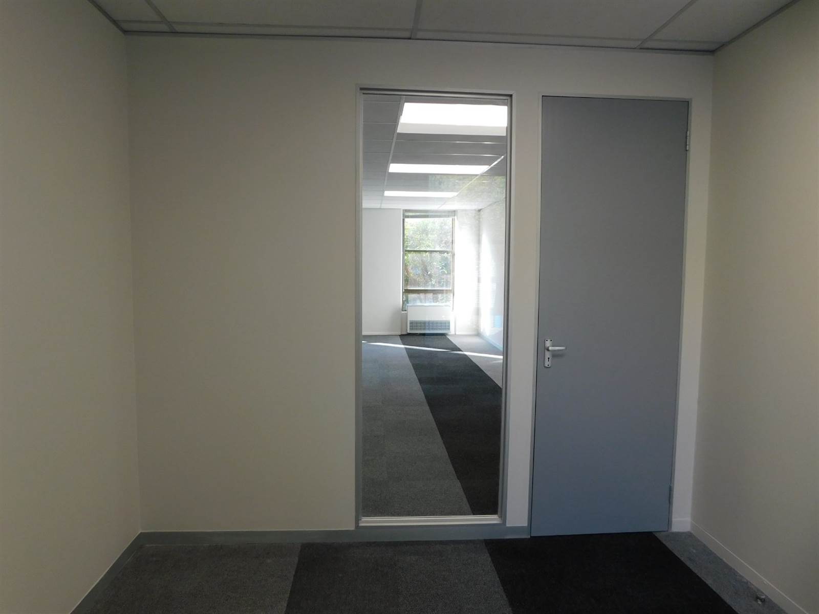 630  m² Office Space in Rosebank photo number 10