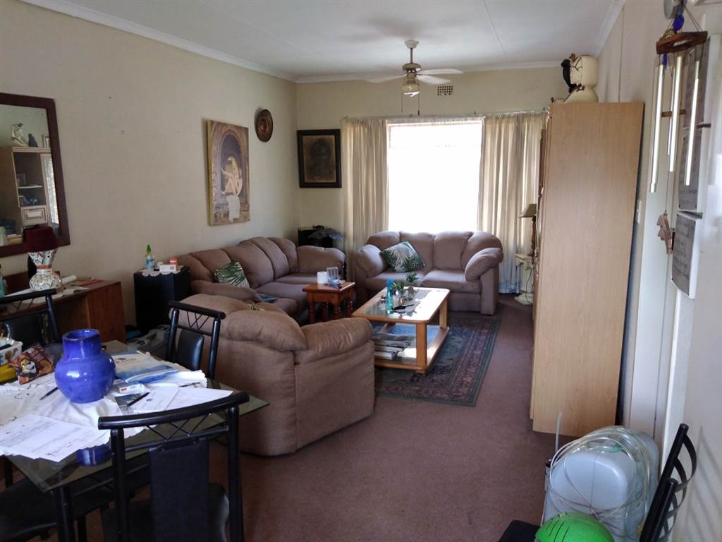 2 Bed Townhouse in Witfield photo number 1
