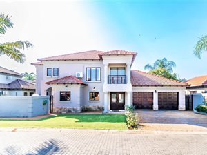 4 Bed House in Rose Acres Estate
