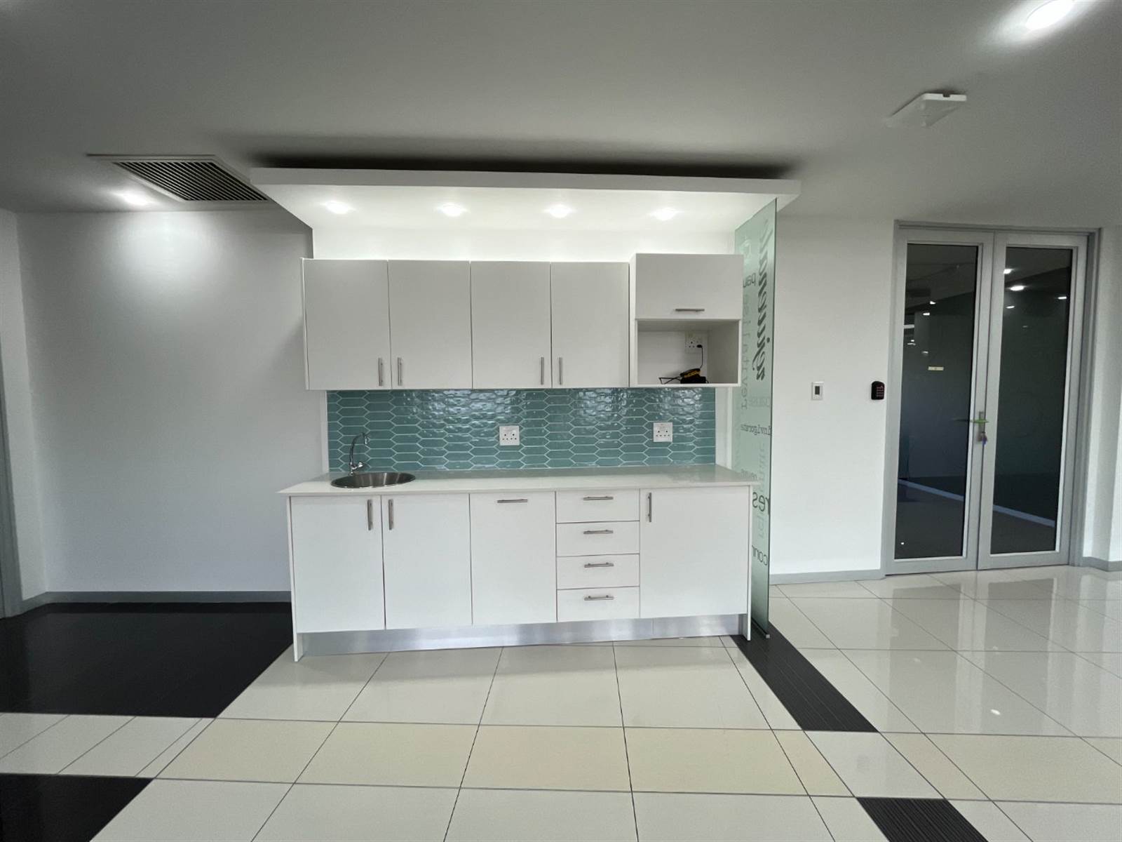 32  m² Office Space in Rivonia photo number 13