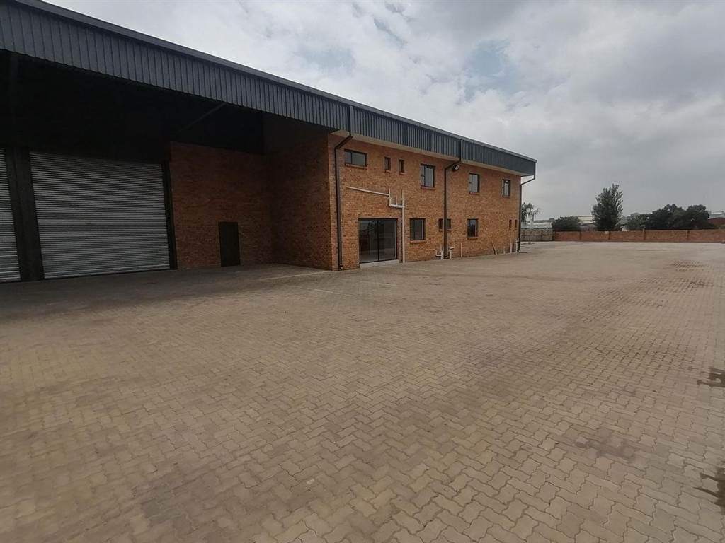 2400  m² Industrial space in Anderbolt photo number 25
