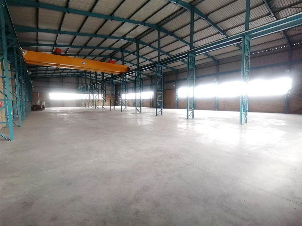 2400  m² Industrial space in Anderbolt photo number 5