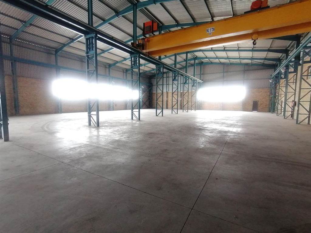 2400  m² Industrial space in Anderbolt photo number 2