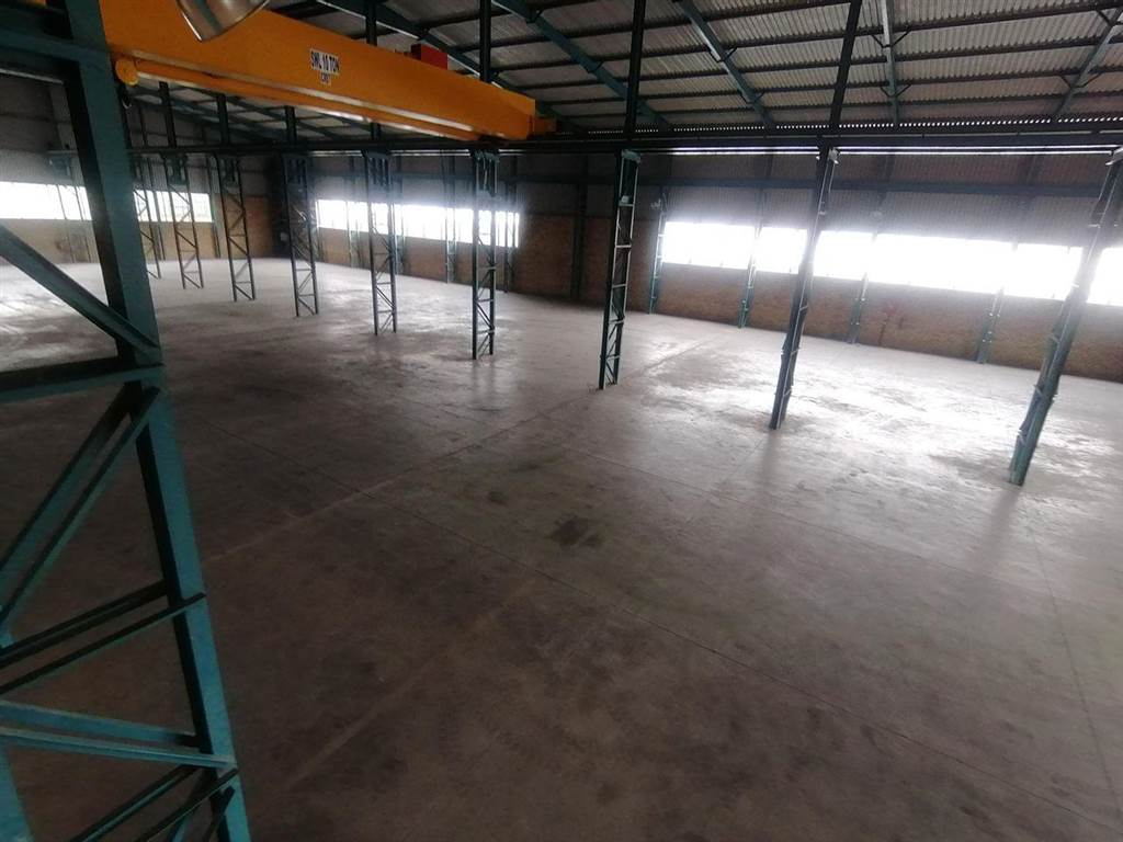 2400  m² Industrial space in Anderbolt photo number 8
