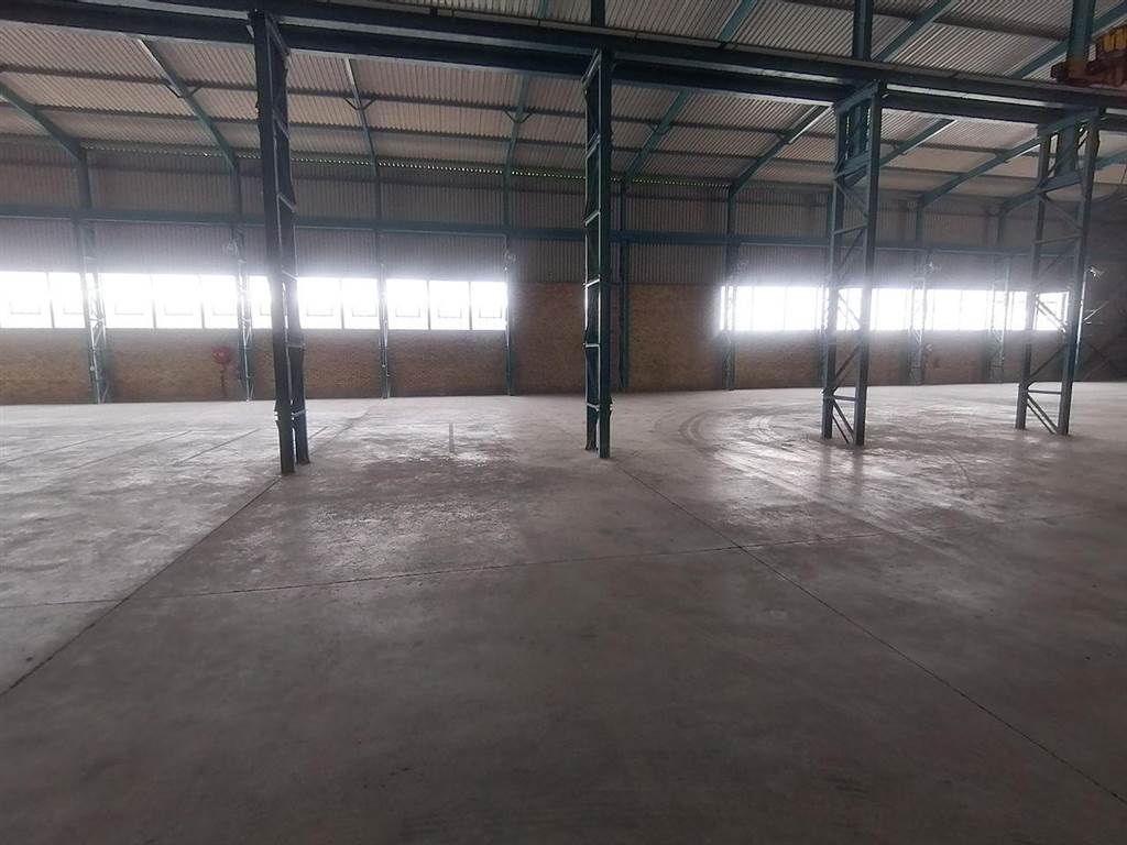 2400  m² Industrial space in Anderbolt photo number 10