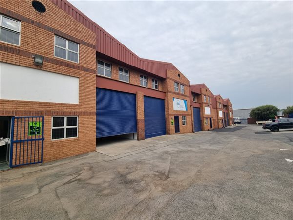 336  m² Industrial space