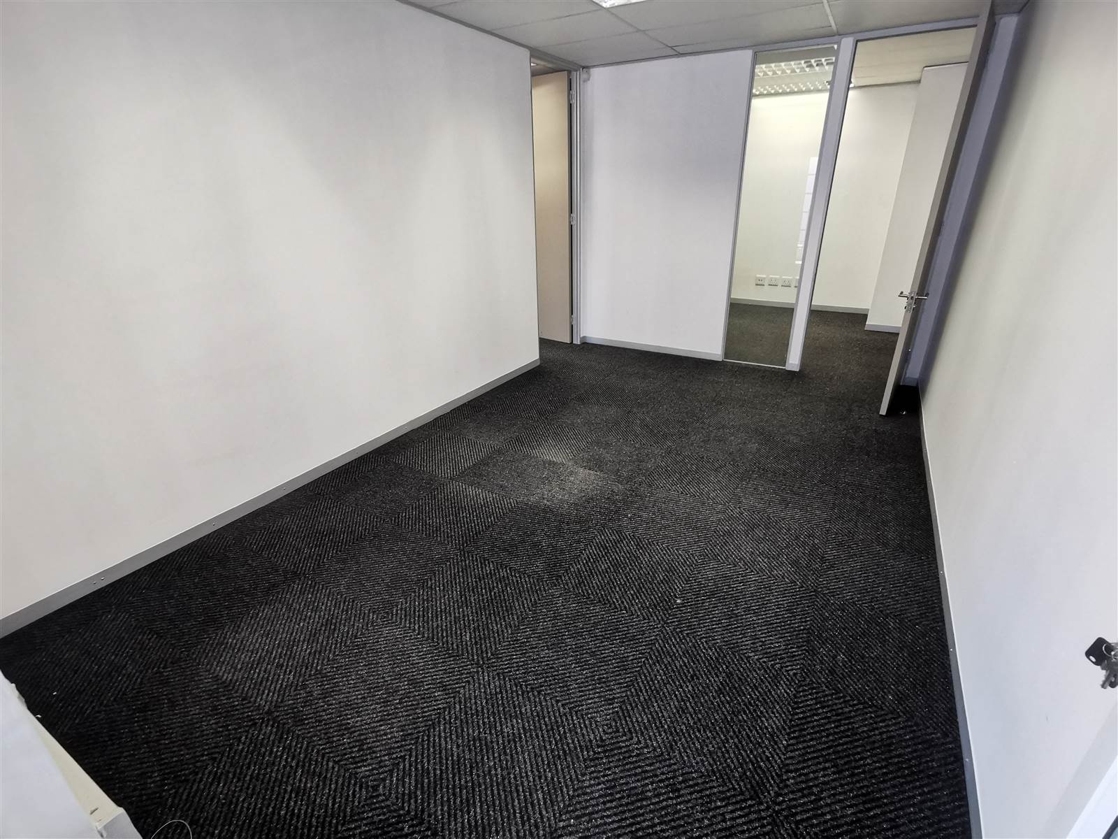 121  m² Commercial space in De Bron photo number 3