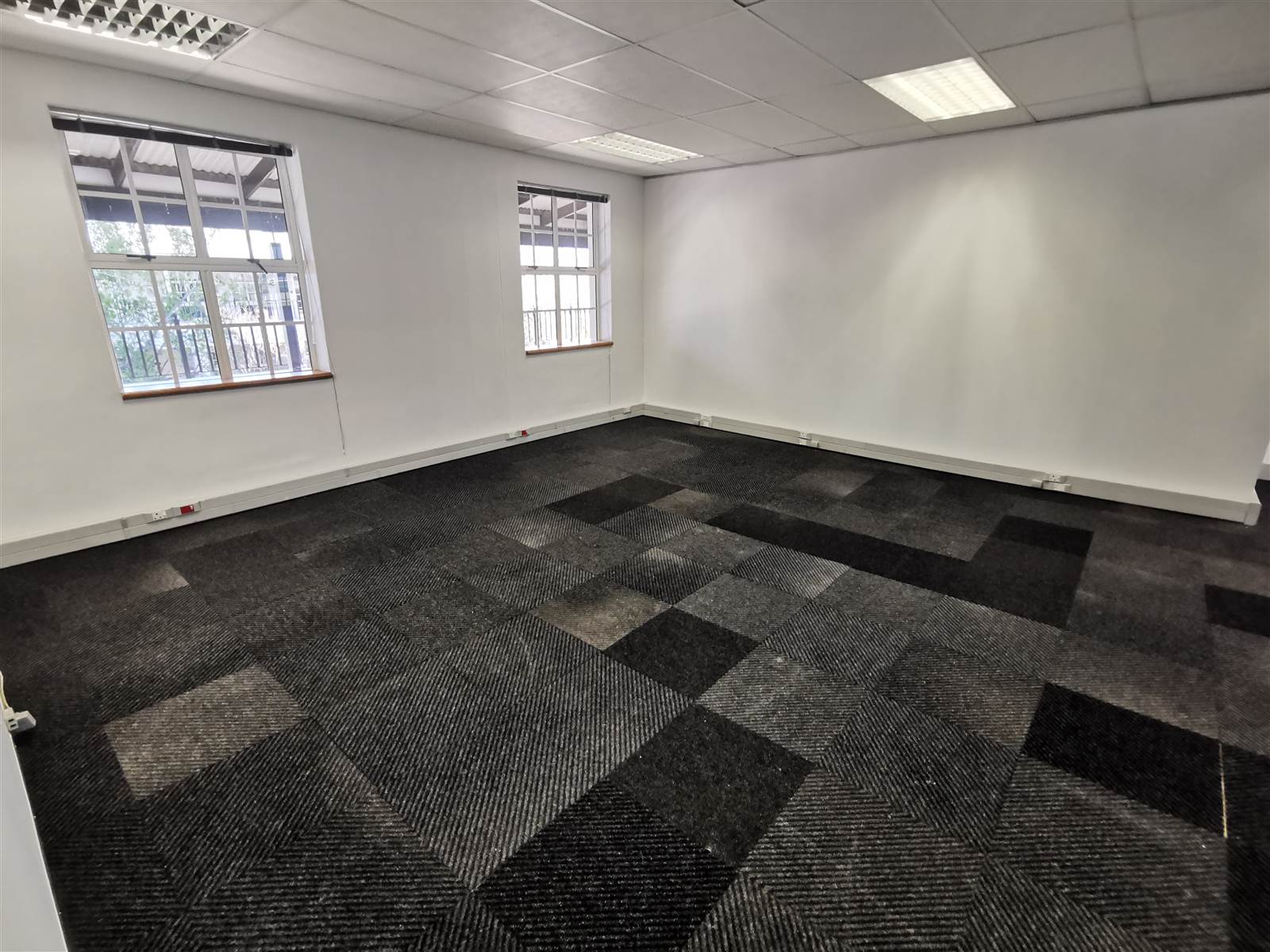 121  m² Commercial space in De Bron photo number 6