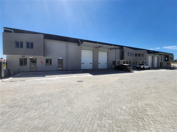 998  m² Industrial space