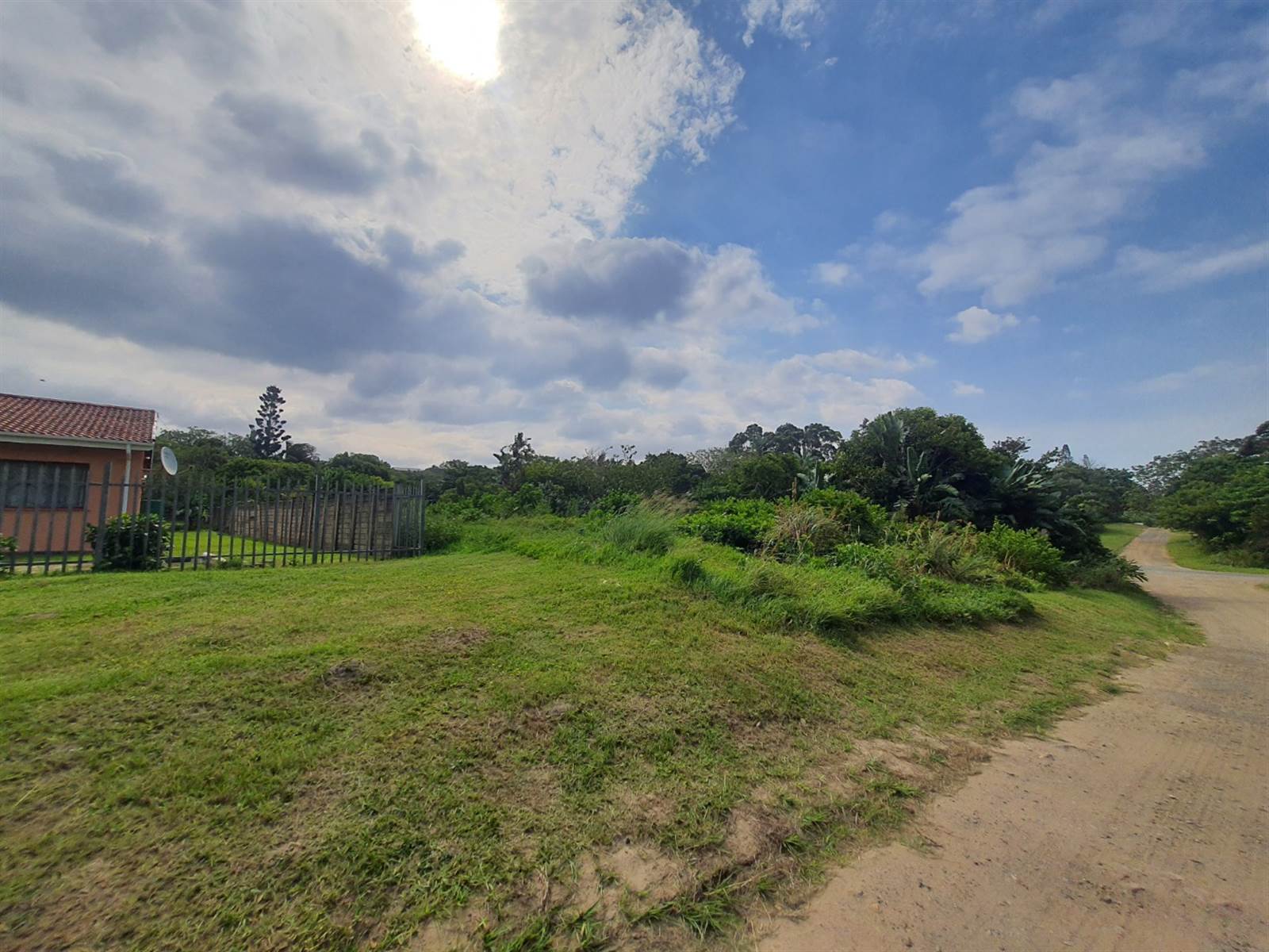 1036 m² Land available in Port Edward photo number 9
