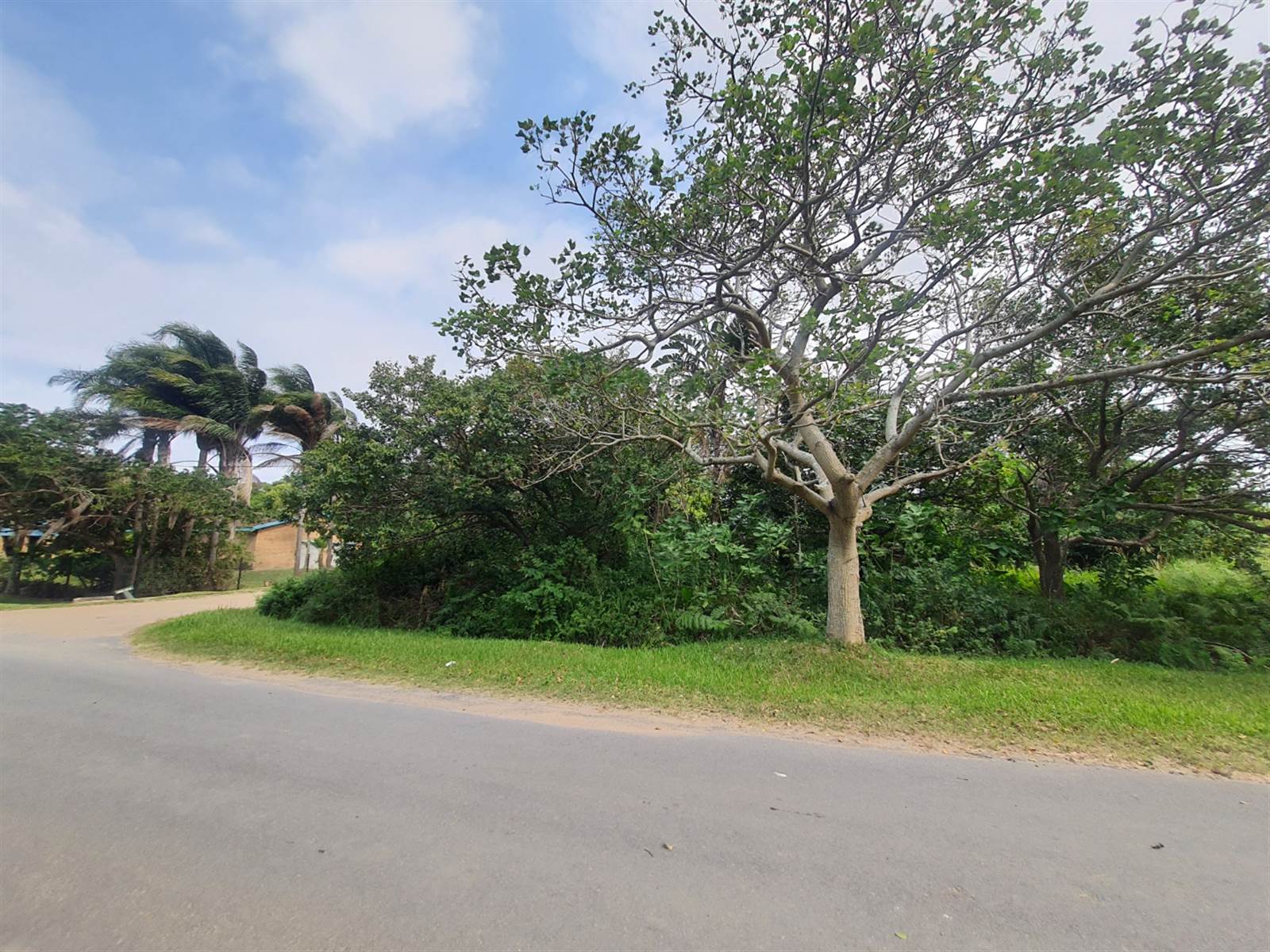 1036 m² Land available in Port Edward photo number 3