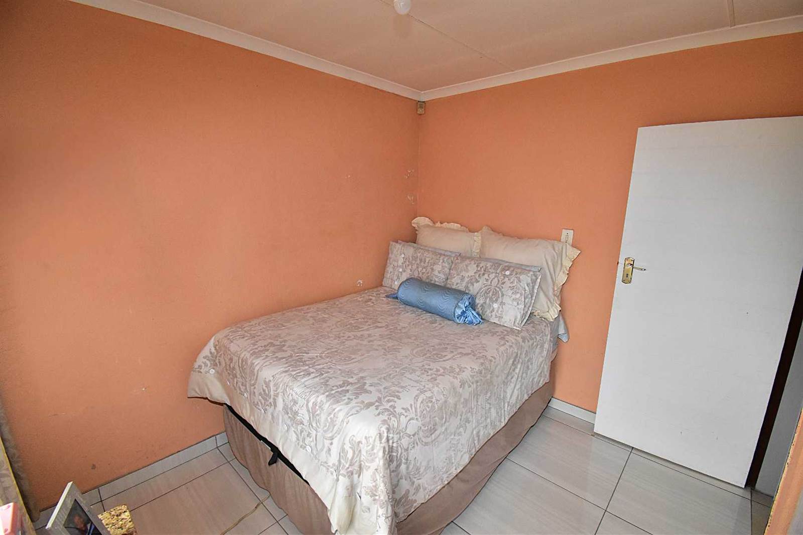 2 Bed House in Daveyton photo number 13