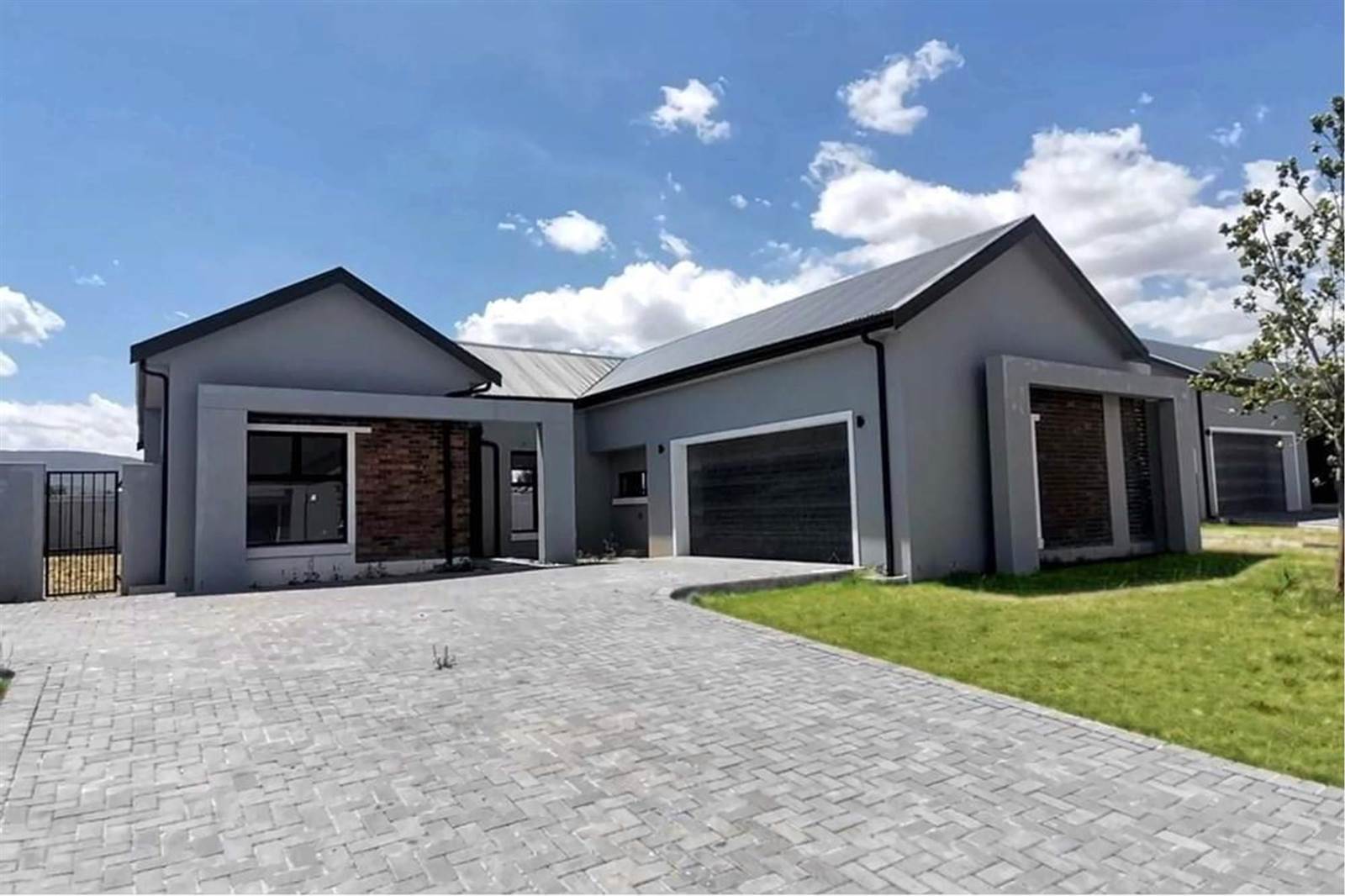 3 Bed House in Paarl photo number 14