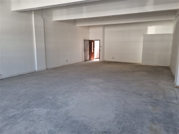 110  m² Commercial space