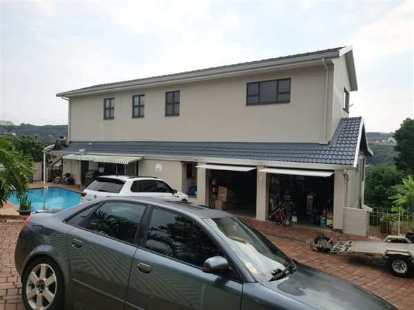 7 Bed House in La Lucia