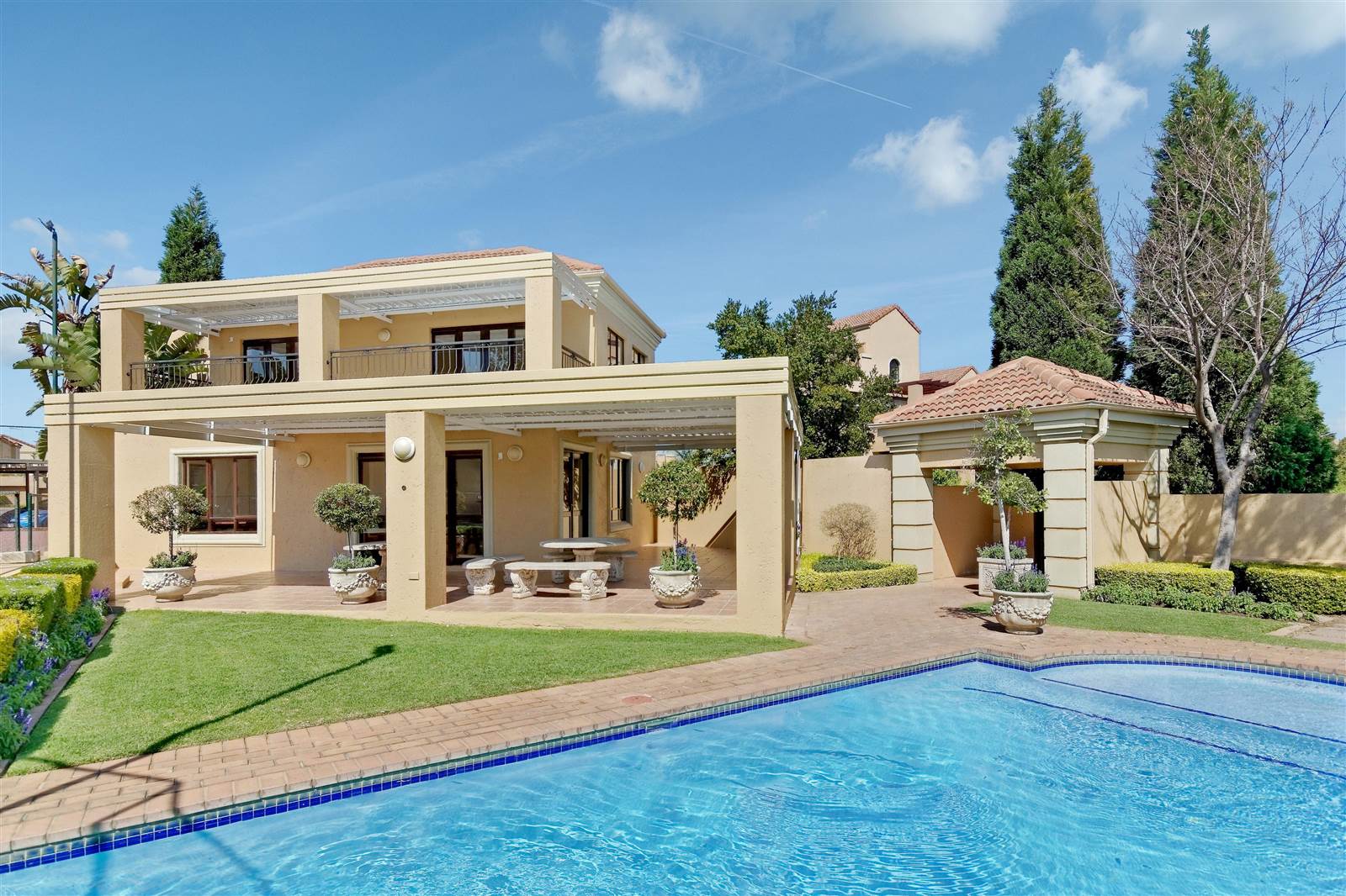 1 Bed Apartment to rent in Sunninghill RR4240374 Private Property