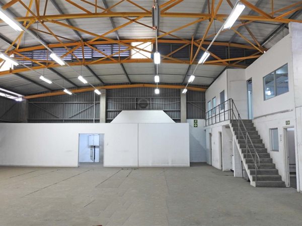 503  m² Industrial space