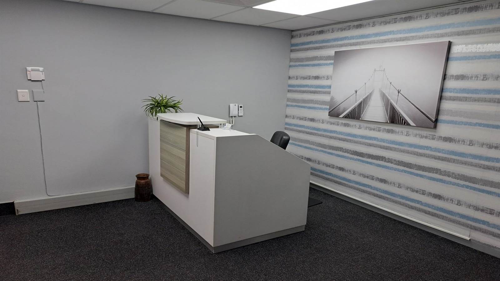 209  m² Office Space in Kloof photo number 11