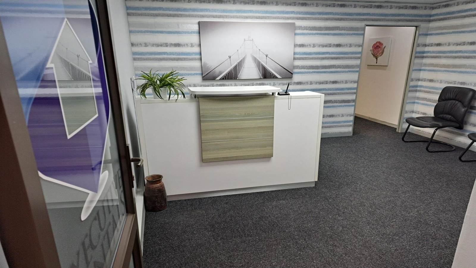 209  m² Office Space in Kloof photo number 9