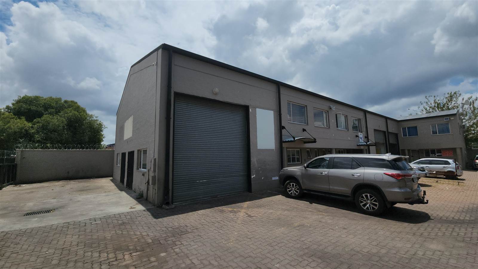 188  m² Industrial space in Kya Sands photo number 17