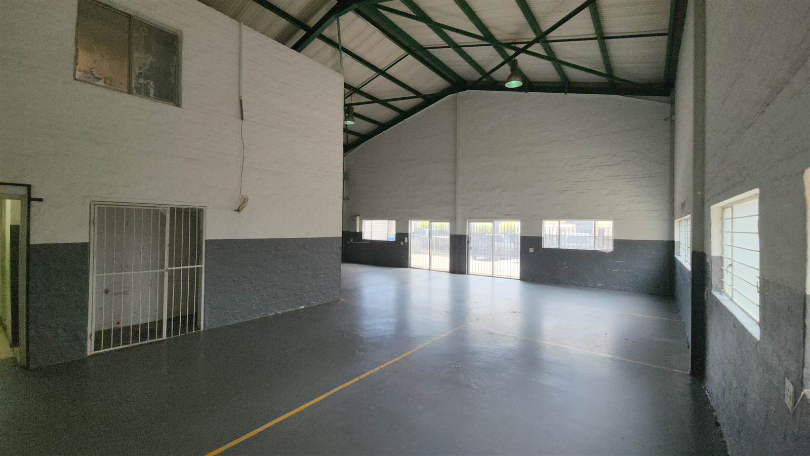 188  m² Industrial space in Kya Sands photo number 1