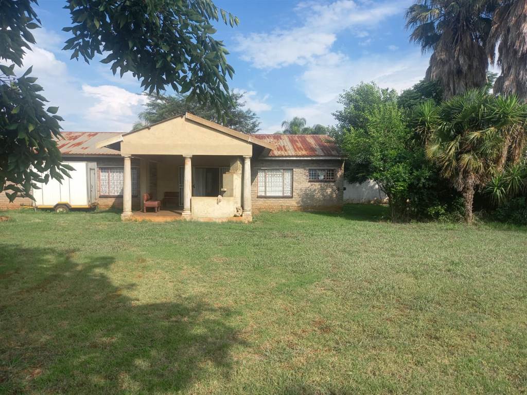 8.5 ha Smallholding in Mamogaleskraal A H photo number 16