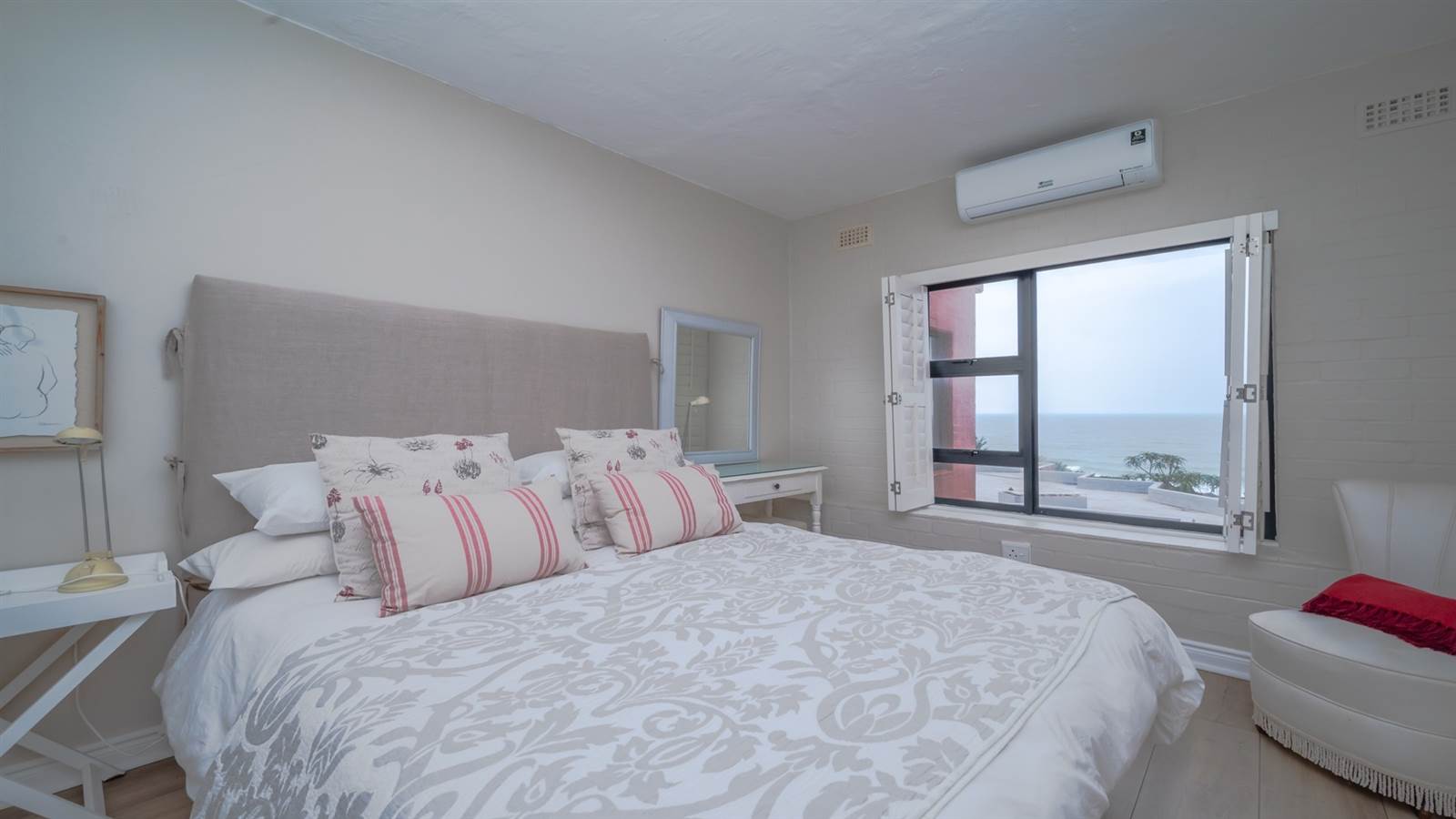 2 Bed Apartment in Sheffield Beach photo number 27