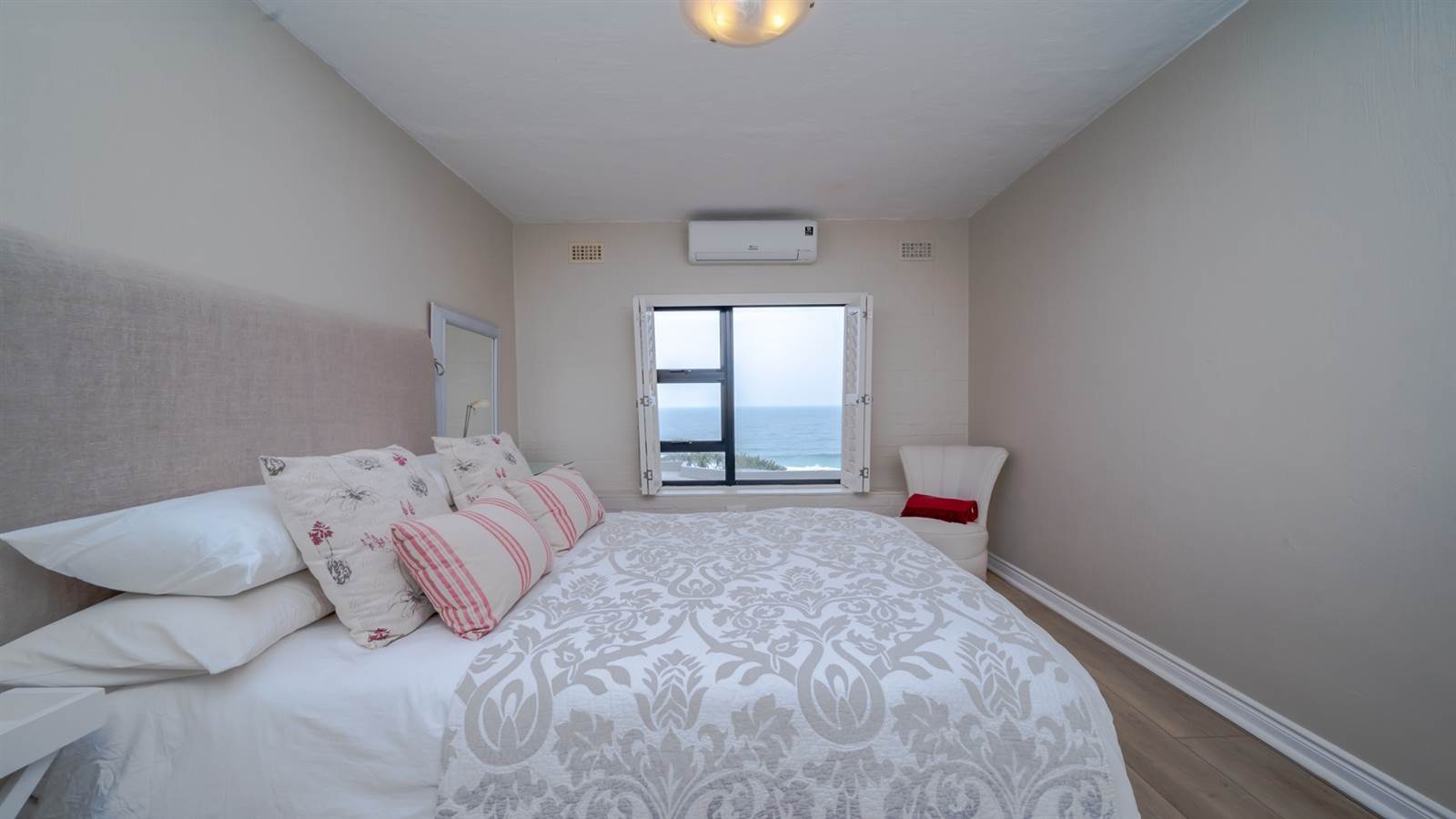 2 Bed Apartment in Sheffield Beach photo number 26