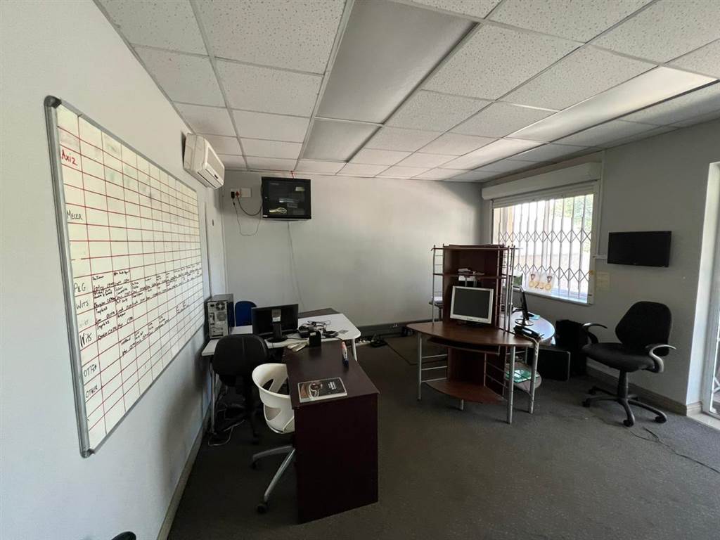 113  m² Commercial space in Woodmead photo number 8