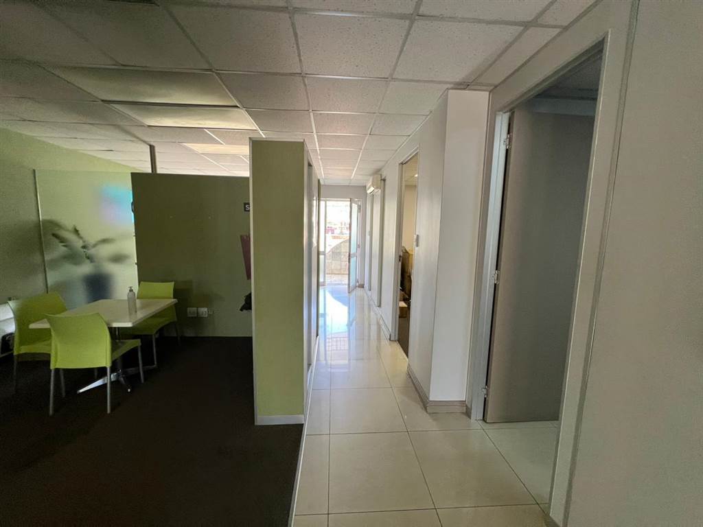 113  m² Commercial space in Woodmead photo number 15