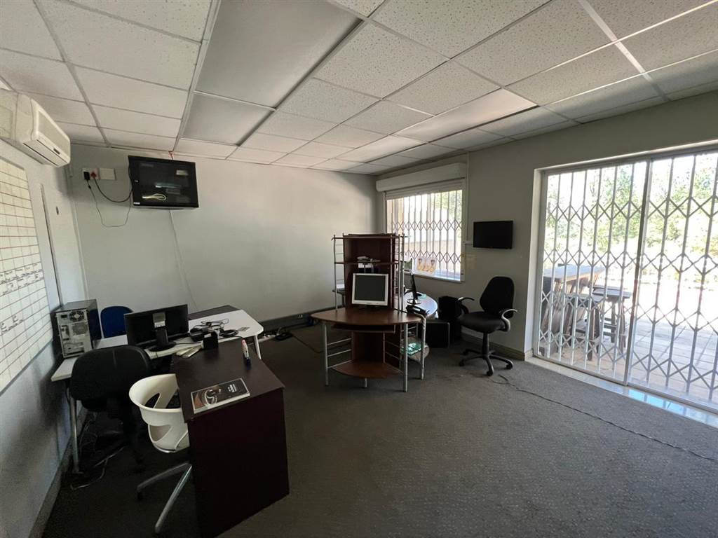 113  m² Commercial space in Woodmead photo number 10