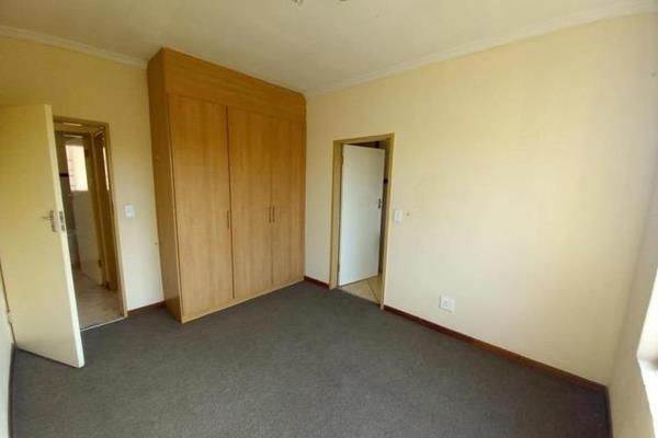 2 Bed Apartment in Rynfield AH photo number 8