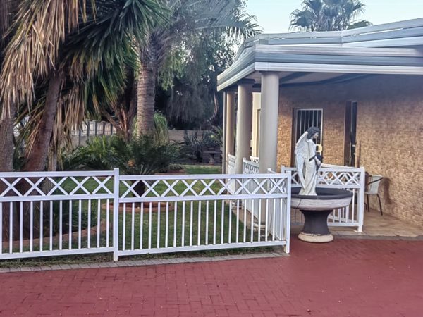 3 Bedroom House 3 Bedroom House