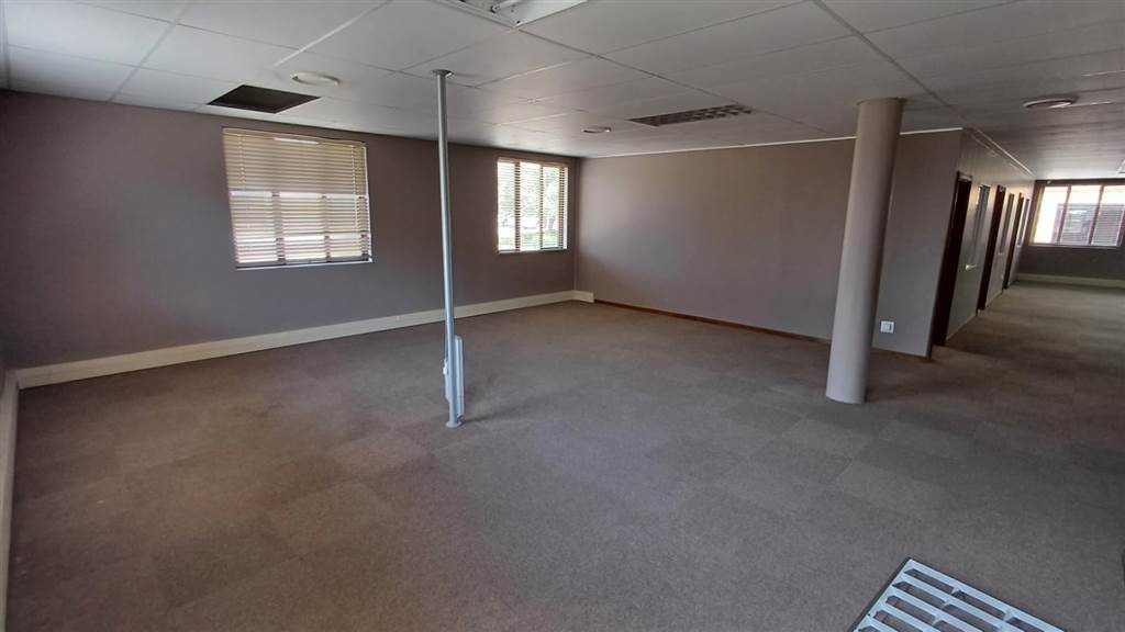 328  m² Commercial space in Honeydew photo number 6