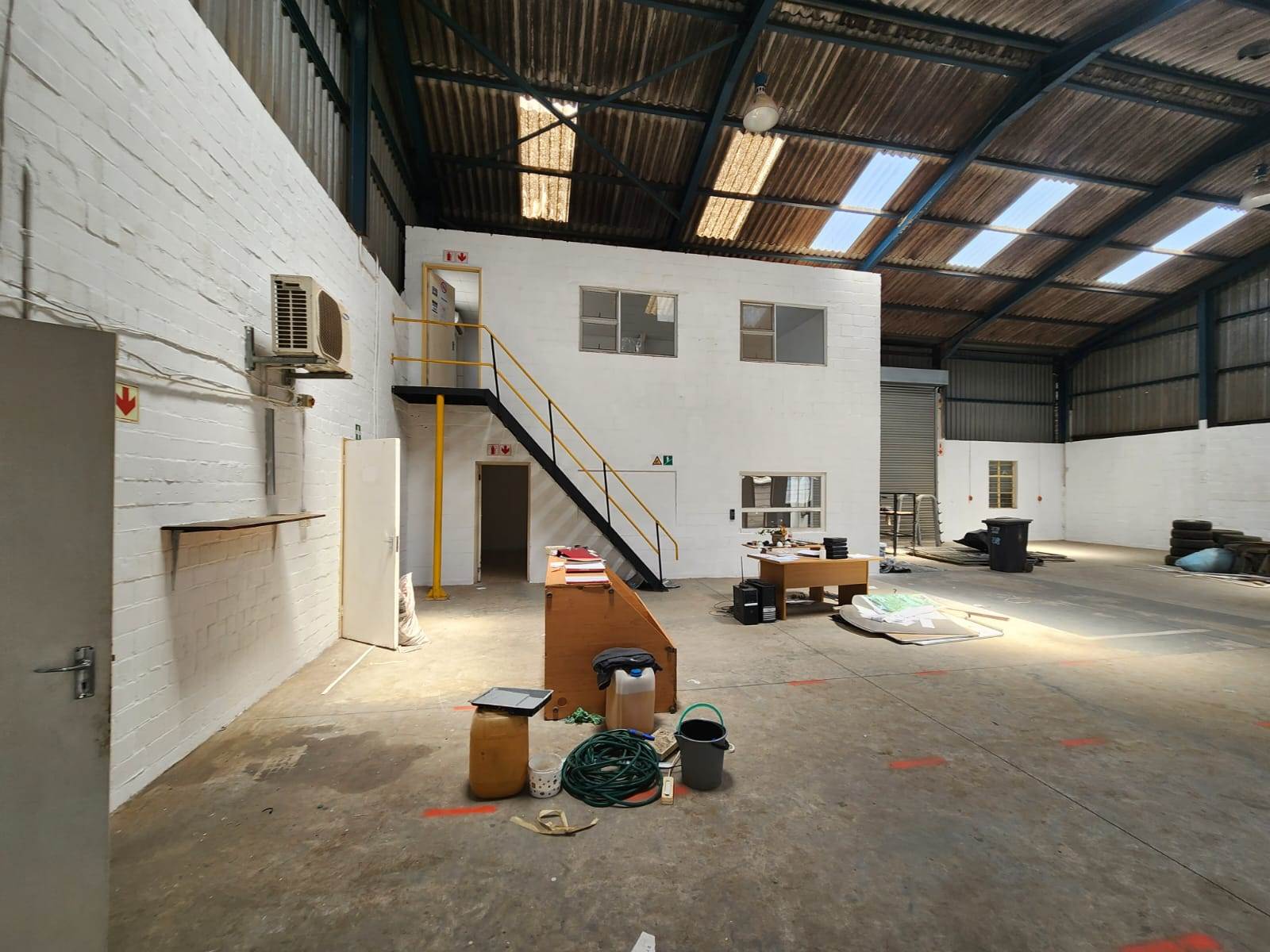 325  m² Industrial space in Kuilsriver photo number 2