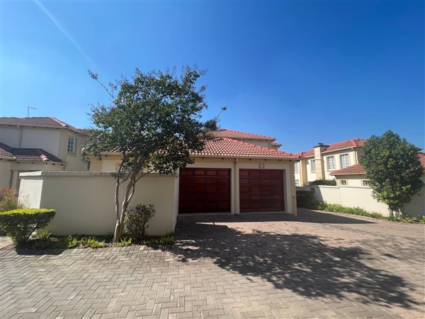4 Bedroom Townhouse 4 Bedroom Townhouse