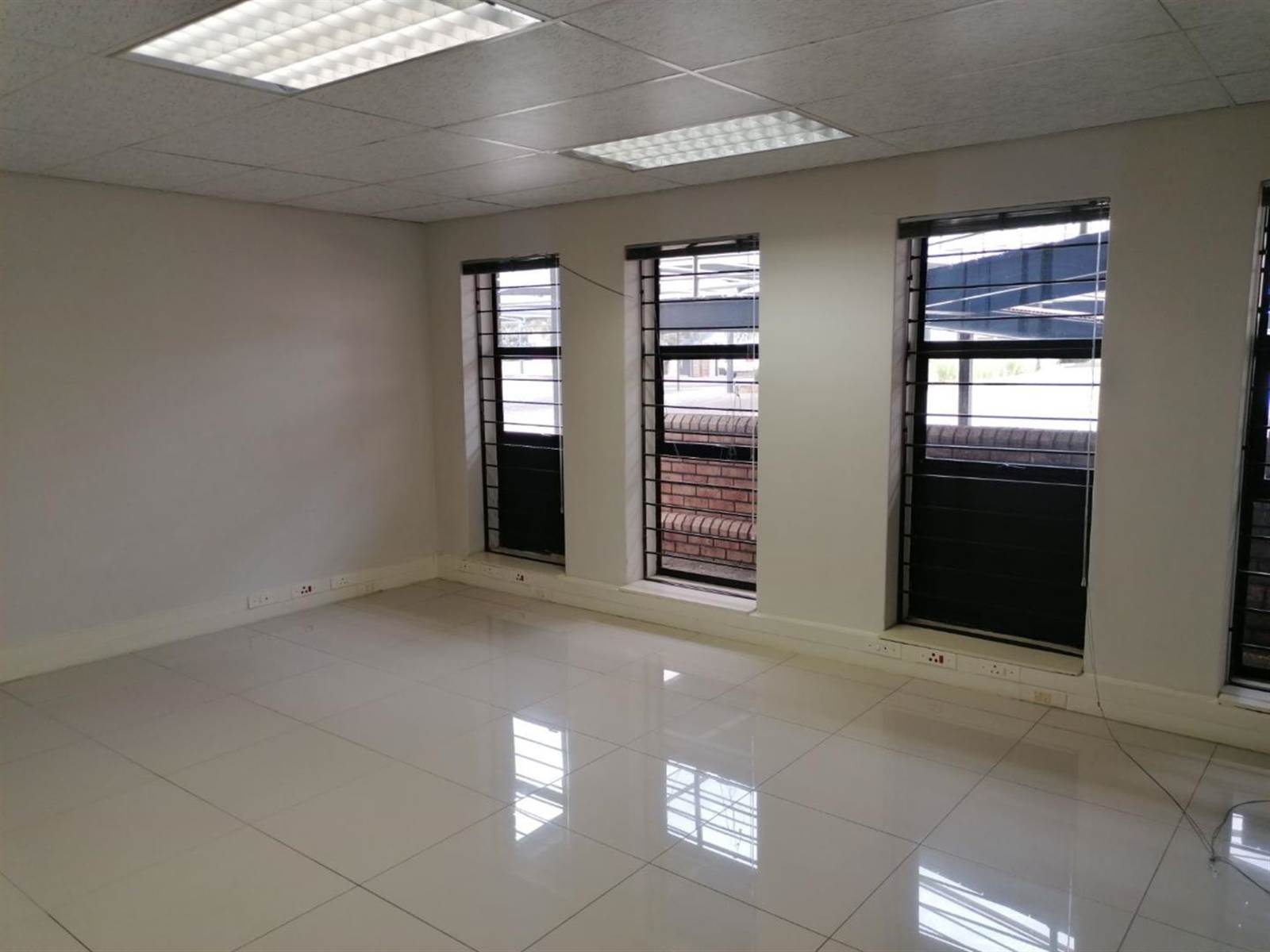 324  m² Commercial space in Hurlingham photo number 13