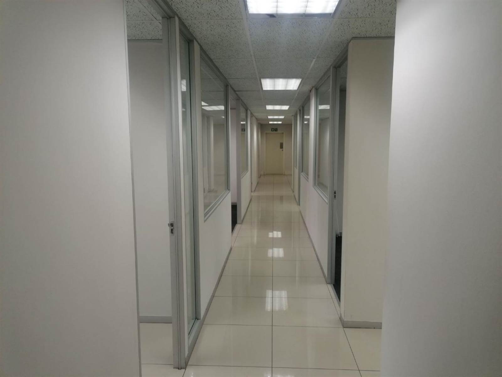 324  m² Commercial space in Hurlingham photo number 5