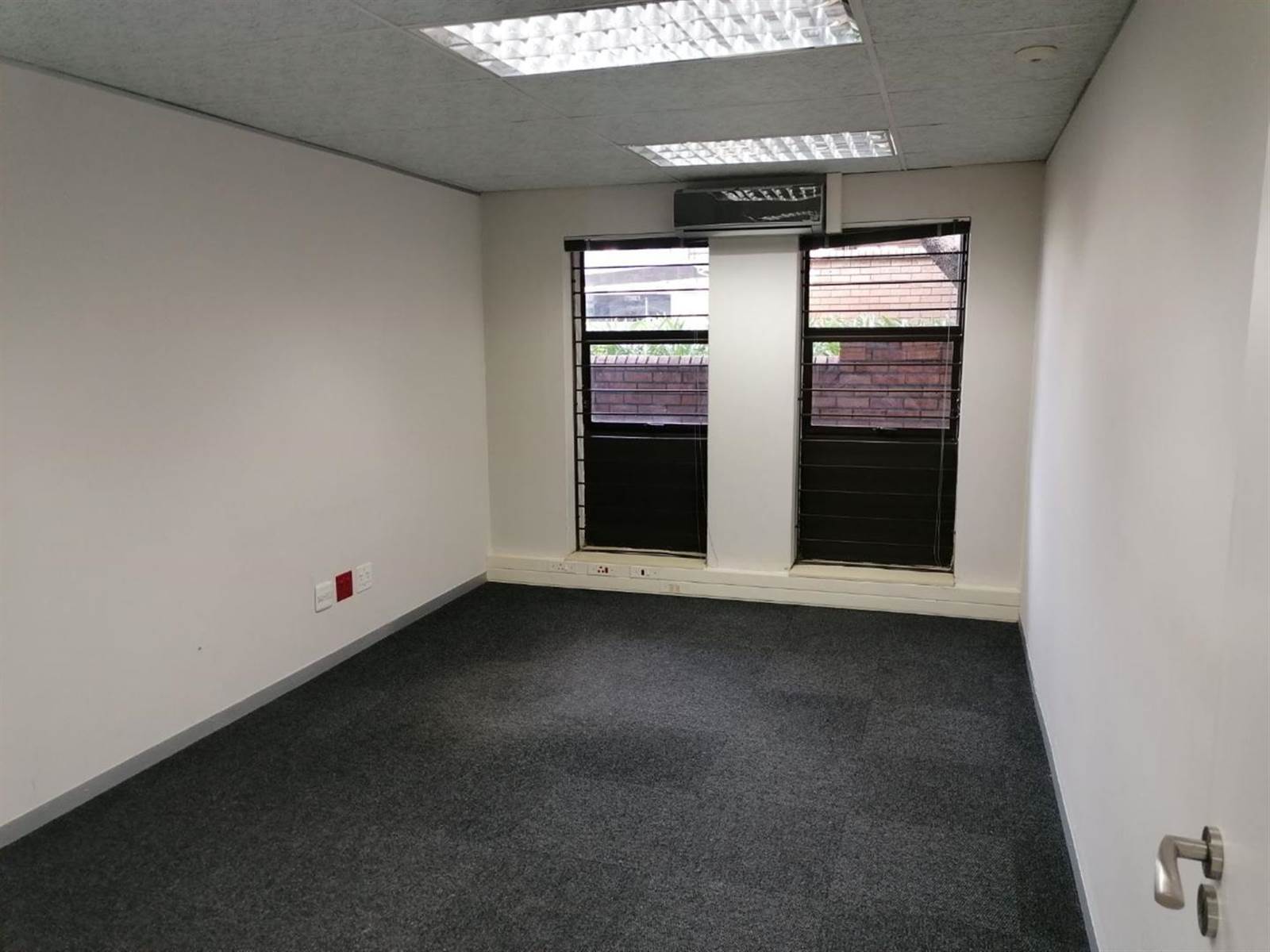 324  m² Commercial space in Hurlingham photo number 8