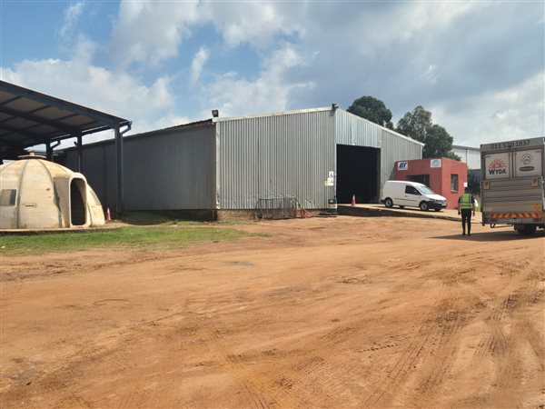 2 770 m² Industrial space 2 770 m² Industrial space