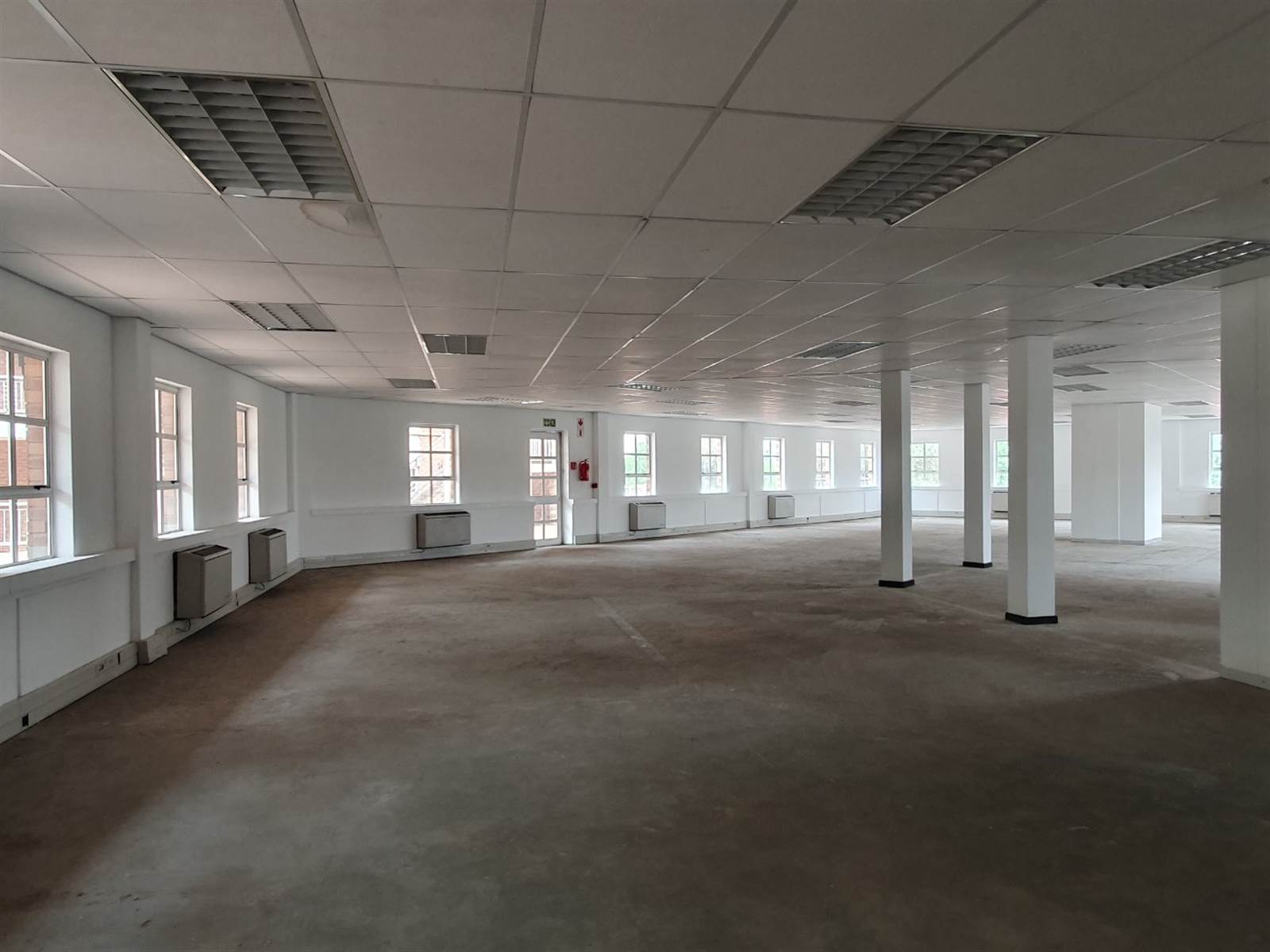 357  m² Commercial space in Fourways photo number 3