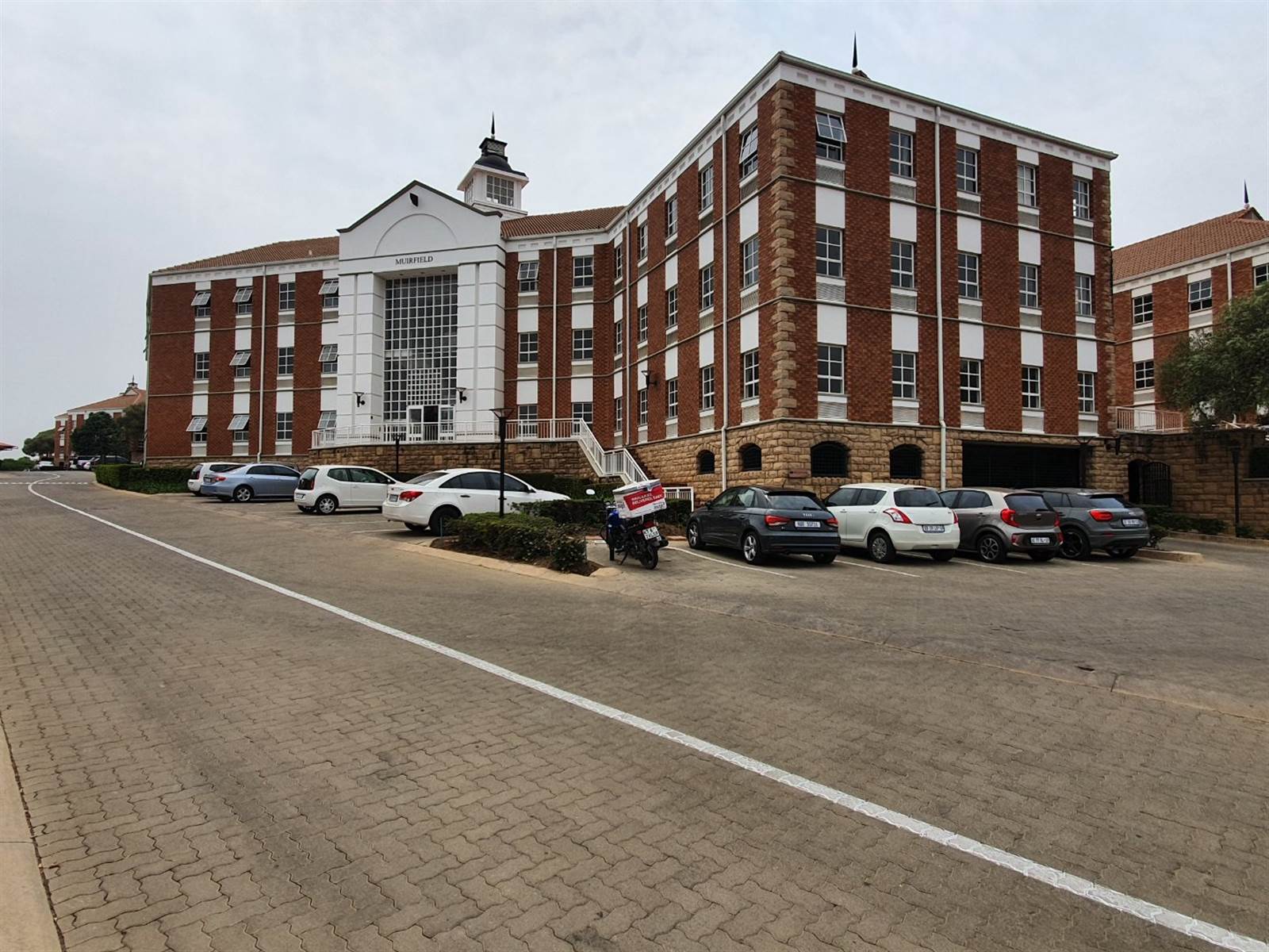 357  m² Commercial space in Fourways photo number 1