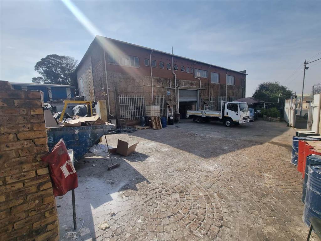 890  m² Industrial space in Germiston Central photo number 3