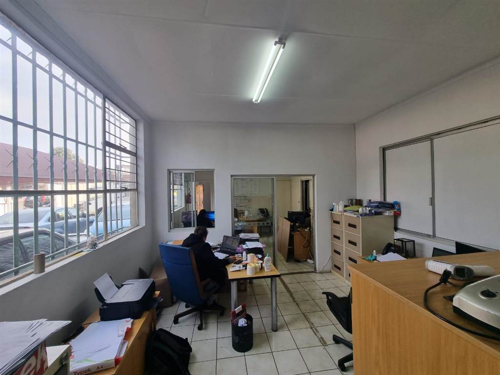 890  m² Industrial space in Germiston Central photo number 10