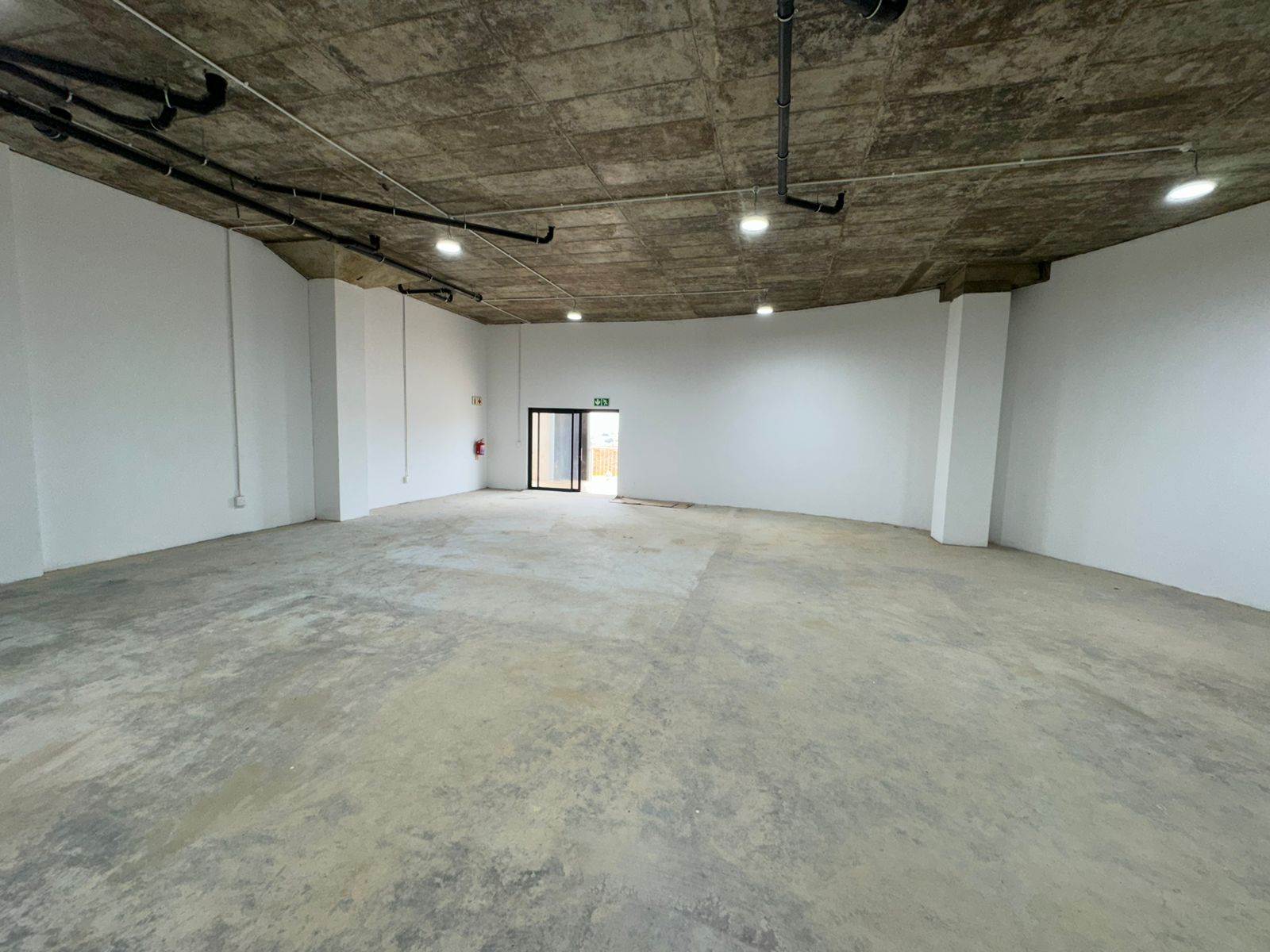 186  m² Commercial space in Wynberg photo number 13